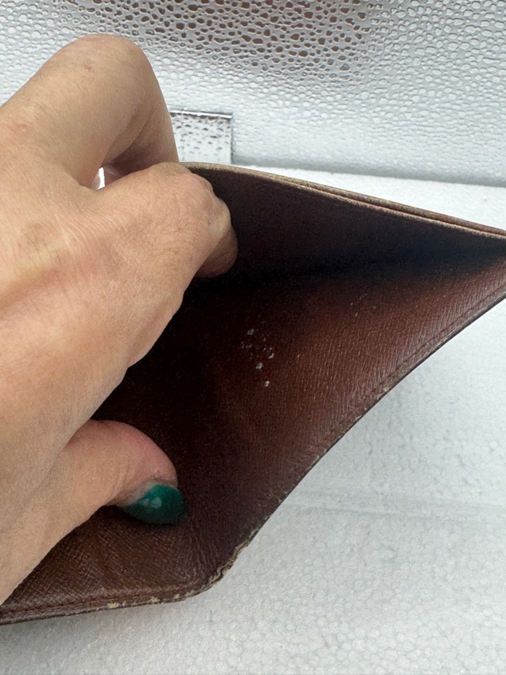 Louis Vuitton Monogram Canvas Wallet in Brown and Tan - Fair Condition - Picture 9 of 10